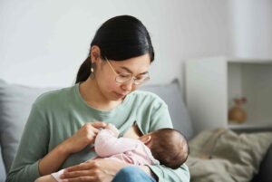 breastfeeding myths and facts