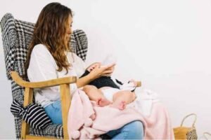 Expert postnatal care tips for new moms 