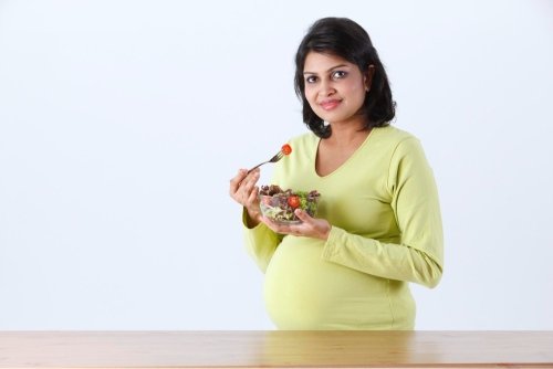 Healthy lifestyle tips to improve fertility after 35